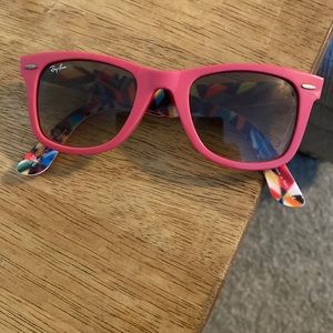 Pink Ray Ban Wayfarers EUC